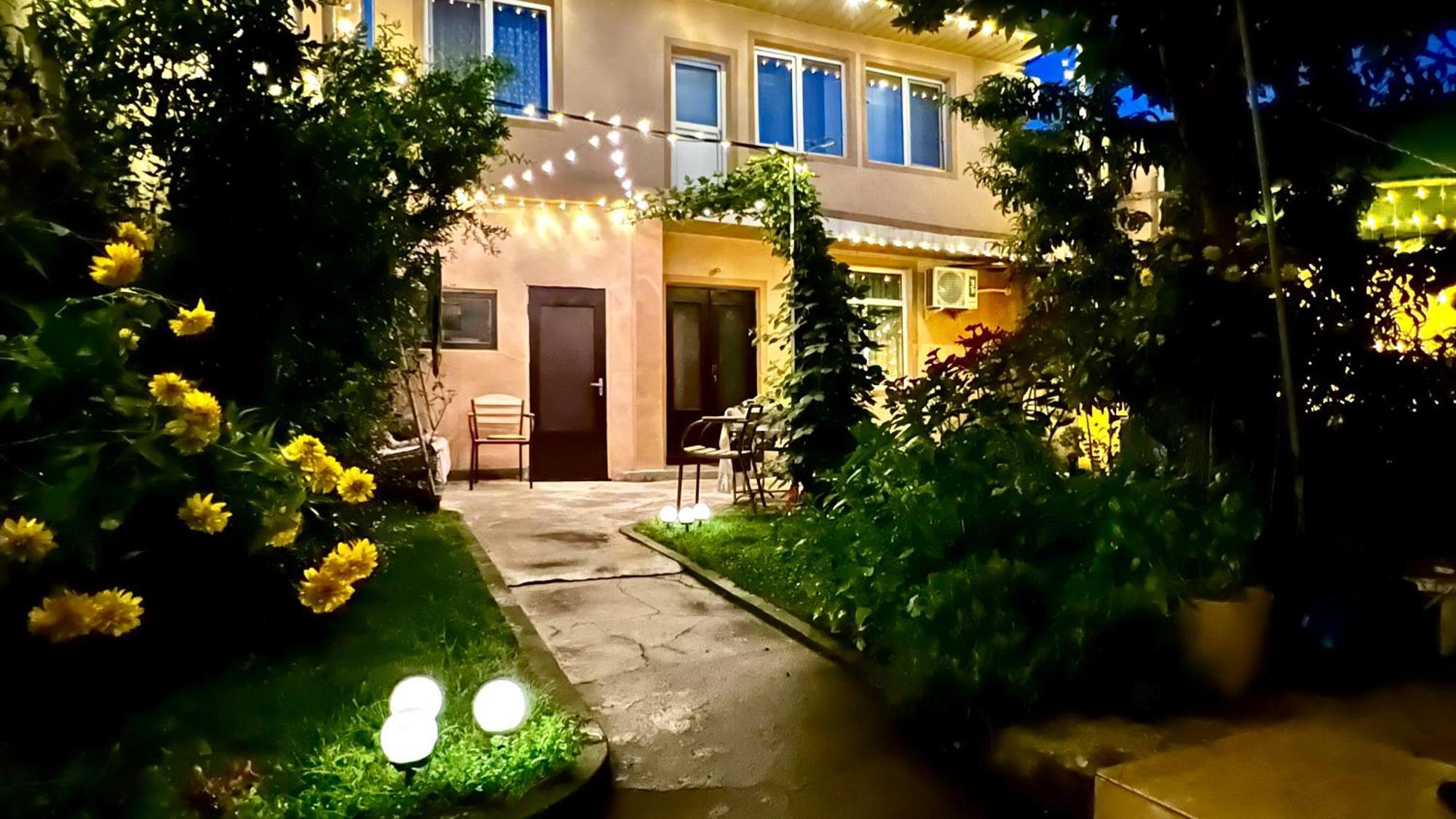 Frodo Hotel Tasjkent Eksteriør billede